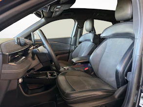 https://vehicle.imgix.net/4257531/9bb19969-13e5-4404-819d-c21b59b37df6.jpg