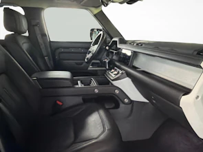 Fahrzeugbild LAND ROVER Defender 110 3.0 I6 HSE 5+2 Sitze