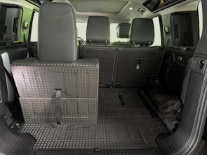 Fahrzeugbild LAND ROVER Defender 110 3.0 I6 HSE 5+2 Sitze