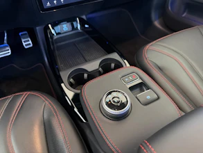 https://vehicle.imgix.net/4257558/93dfe4f9-e6cf-404c-a160-161754283be6.jpg