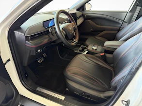 https://vehicle.imgix.net/4257558/aca4e9fe-fb73-42bc-84b6-52dc12a56f0c.jpg