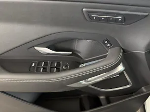 Jaguar E-Pace 1.5 T 300e R-Dynamic SE AWD Plug In Hybrid