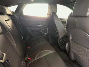 Jaguar E-Pace 1.5 T 300e R-Dynamic SE AWD Plug In Hybrid