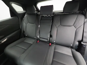 https://vehicle.imgix.net/4257669/35902879-34aa-4c78-ac9c-c1e0e41cf9a2.jpg