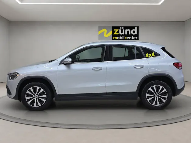 Mercedes-Benz GLA 220 d Style 4matic