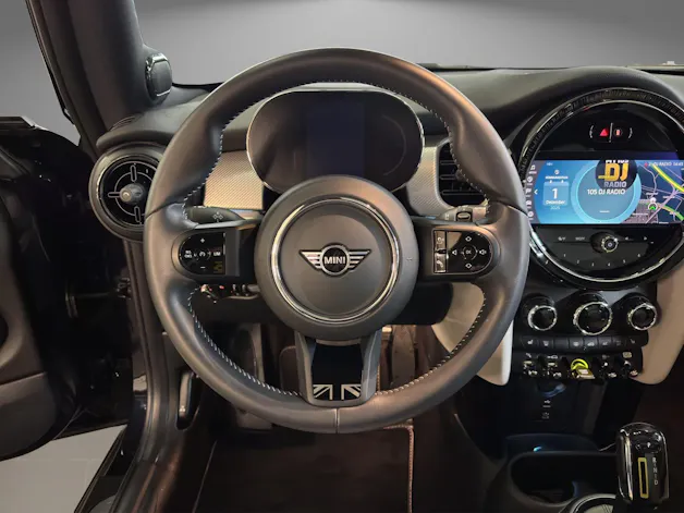 Mini F56 Cooper SE