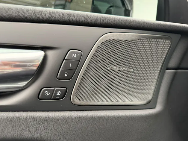 Volvo XC60 2.0 T6 TE Ultra Dark eAWD