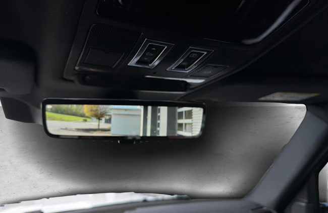 Vehicle image 18 Vehicle image 18