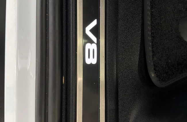 Vehicle image 17 Vehicle image 17