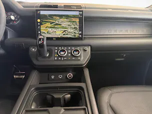Land Rover Defender 110 5.0 V8 SC 525PS