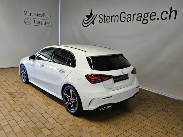 MERCEDES-BENZ A 200 AMG Line