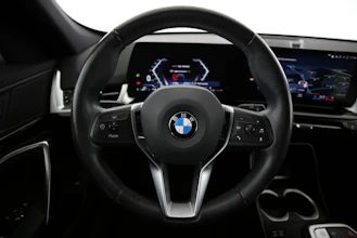 https://vehicle.imgix.net/4257790/20939b9c-87cc-401c-a15b-044e280b7727.jpg