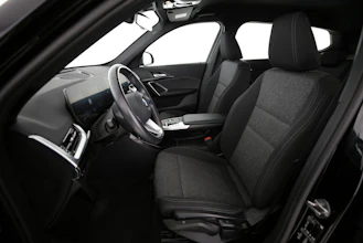 https://vehicle.imgix.net/4257790/38da8b80-8302-4001-b274-fc3a090e1999.jpg