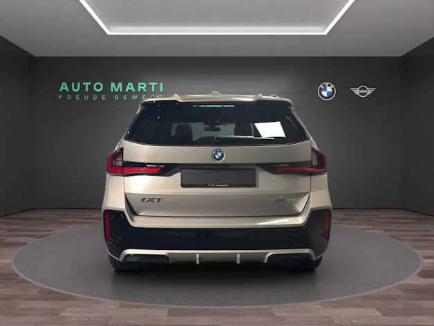BMW iX1 30 xDrive