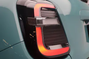 Fiat 600 1.2 Hybrid Icon Swiss Edition