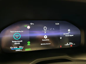 https://vehicle.imgix.net/4257898/a7a8a66e-5697-40fc-8783-46071af357ed.jpg
