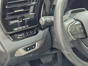https://vehicle.imgix.net/4257918/e9fff3a4-8b1d-43a0-b195-158e7278d3a6.jpg