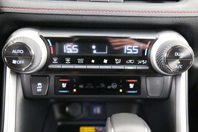 image du véhicule TOYOTA RAV-4