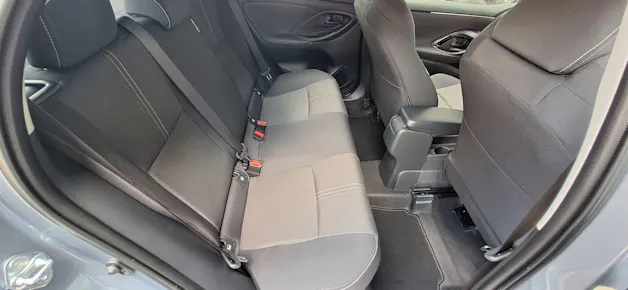 Toyota Yaris 1.5 VVT-i HSD Trend