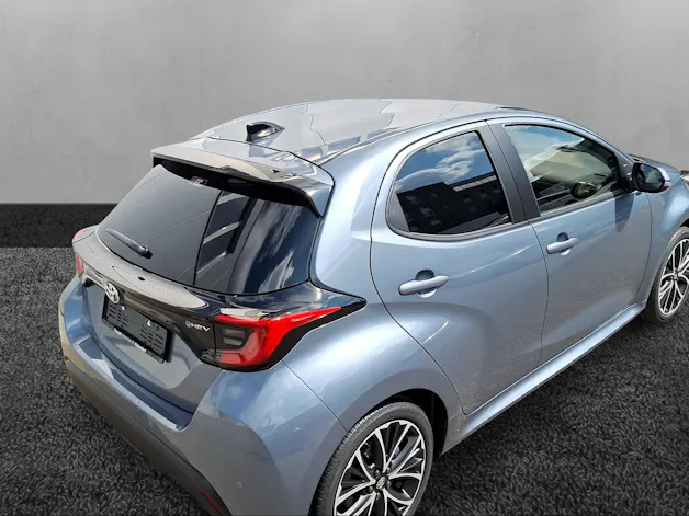 Toyota Yaris 1.5 VVT-i HSD Trend