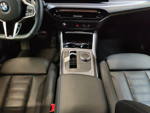 BMW 320d xDrive Attraktiven Leasingzinssatz ab 1,9 % bei Abschluss einer BMW Fahrzeugversicherung.