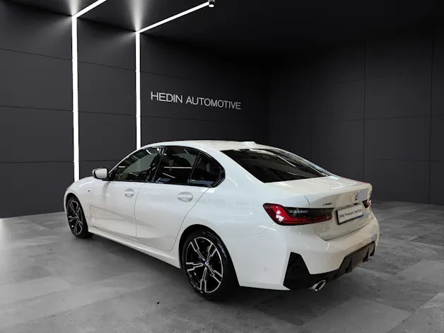 BMW 320d xDrive Attraktiven Leasingzinssatz ab 1,9 % bei Abschluss einer BMW Fahrzeugversicherung.
