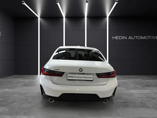 BMW 320d xDrive Attraktiven Leasingzinssatz ab 1,9 % bei Abschluss einer BMW Fahrzeugversicherung.
