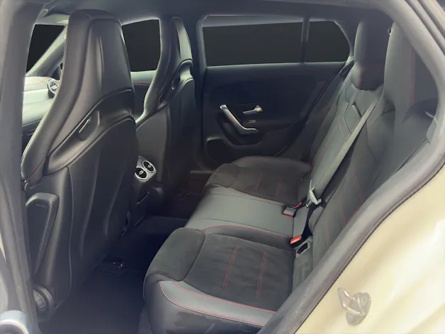 Mercedes-Benz CLA 35 AMG 4matic Shooting Brake