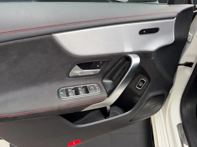 Mercedes-Benz CLA 35 AMG 4matic Shooting Brake