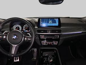 BMW X2 20i xDrive EDITION GOLDPLAY