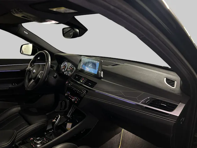 BMW X2 20i xDrive EDITION GOLDPLAY