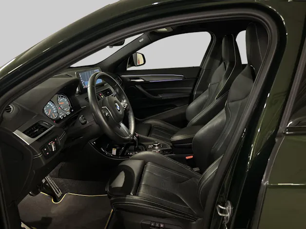BMW X2 20i xDrive EDITION GOLDPLAY