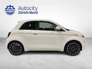 Fiat 500 La Prima