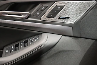 https://vehicle.imgix.net/4258031/c5c7c991-cc38-4a21-b3f0-ef5003eb2ac8.JPG