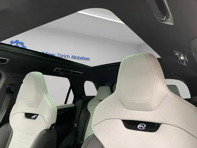 Land Rover Range Rover Sport 4.4 V8 SV Edition Two