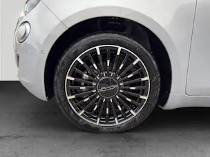 Fiat 500 La Prima