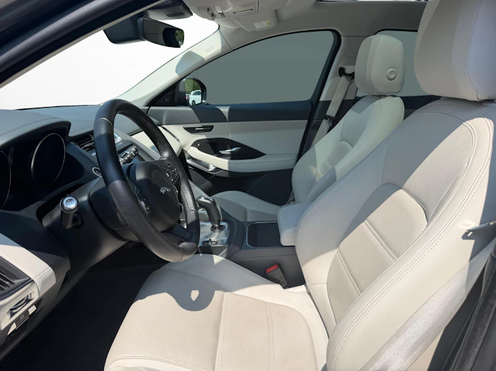 Fahrzeugbild JAGUAR E-PACE