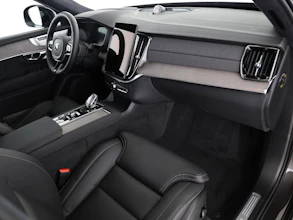 https://vehicle.imgix.net/4258192/539d36f6-d95e-440e-96f6-ff55f2612c8e.jpg