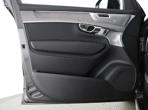 image du véhicule VOLVO XC90 2.0 B5 MH Ultra Dark AWD