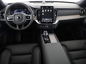 https://vehicle.imgix.net/4258192/d8b1632c-61cd-4ed8-aee1-24f75e694cf2.jpg