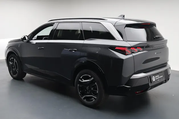PEUGEOT 5008 e-GT AWD
