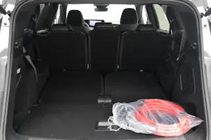 PEUGEOT 5008 e-GT AWD