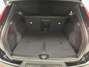 https://vehicle.imgix.net/4258221/7d502b0f-90a4-4283-9100-6f487fe86c8c.jpg