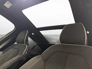 https://vehicle.imgix.net/4258221/aebc8a67-bc46-4a07-96e4-8cb8166dc0b5.jpg