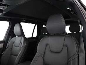 https://vehicle.imgix.net/4258228/425a9374-1814-432c-b95c-f5ac09515367.jpg