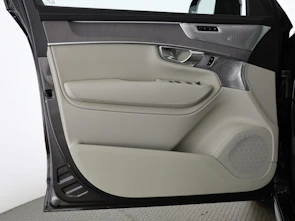 image du véhicule VOLVO XC90 2.0 B5 MH Ultra Dark AWD