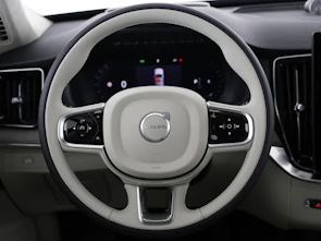 image du véhicule VOLVO XC90 2.0 B5 MH Ultra Dark AWD