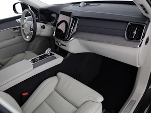 image du véhicule VOLVO XC90 2.0 B5 MH Ultra Dark AWD