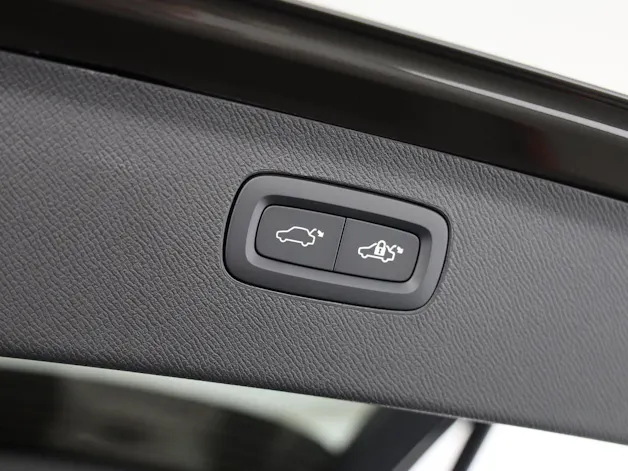 Volvo XC90 2.0 B5 MH Ultra Dark AWD