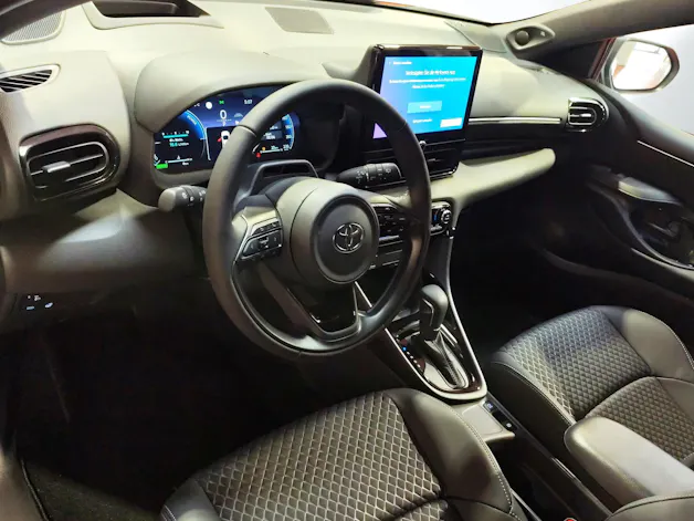 Toyota Yaris 1.5 VVT-i HSD Premium